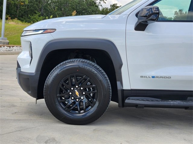 New 2026 Chevrolet Silverado EV LT image 8