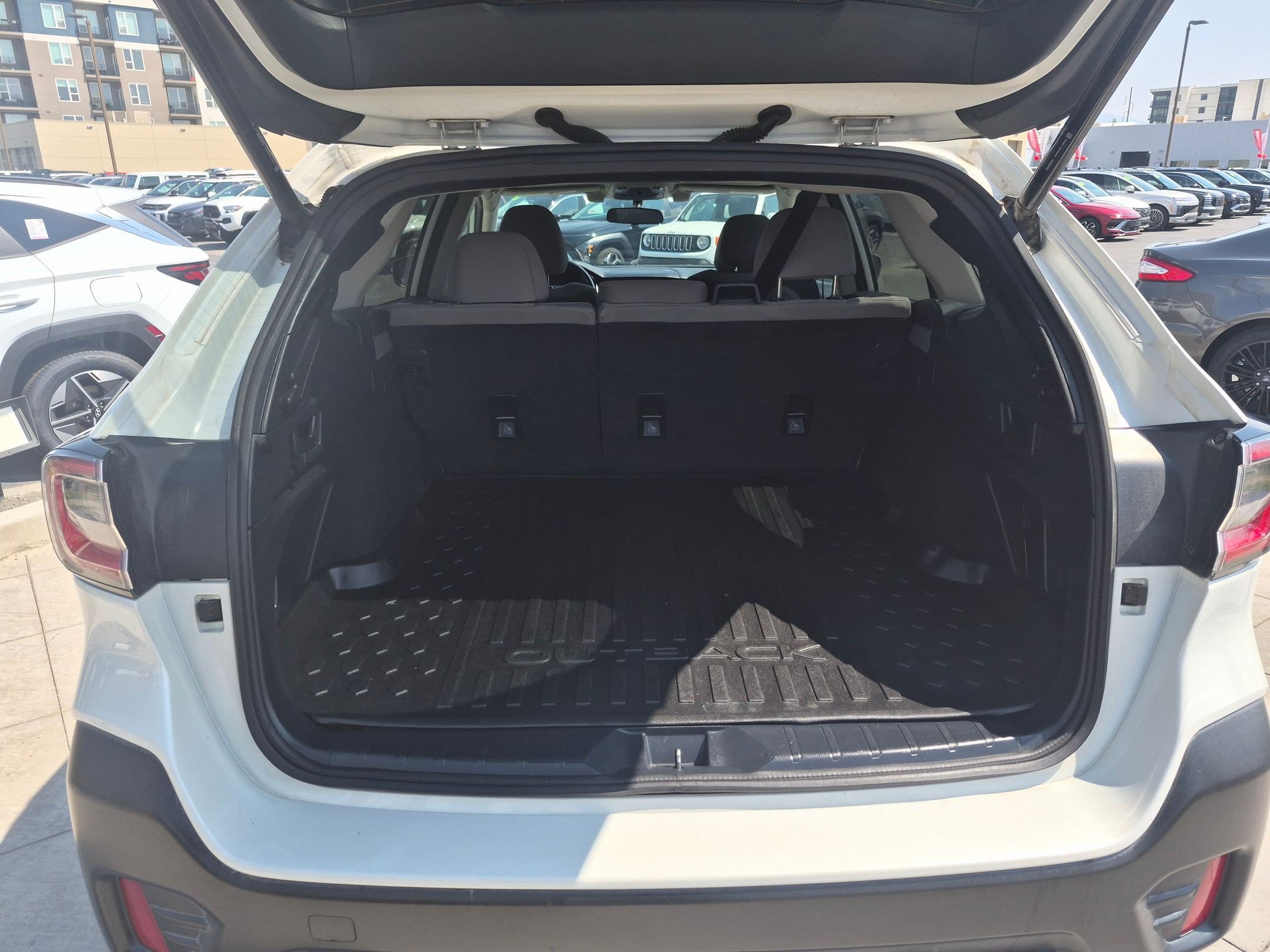 Used 2021 Subaru Outback Premium AWD/4WD image 30