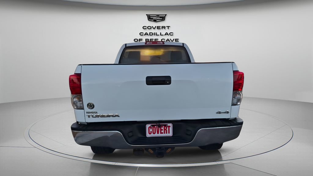 Used 2013 Toyota Tundra 4x4 CrewMax w/ Tow Pkg image 8