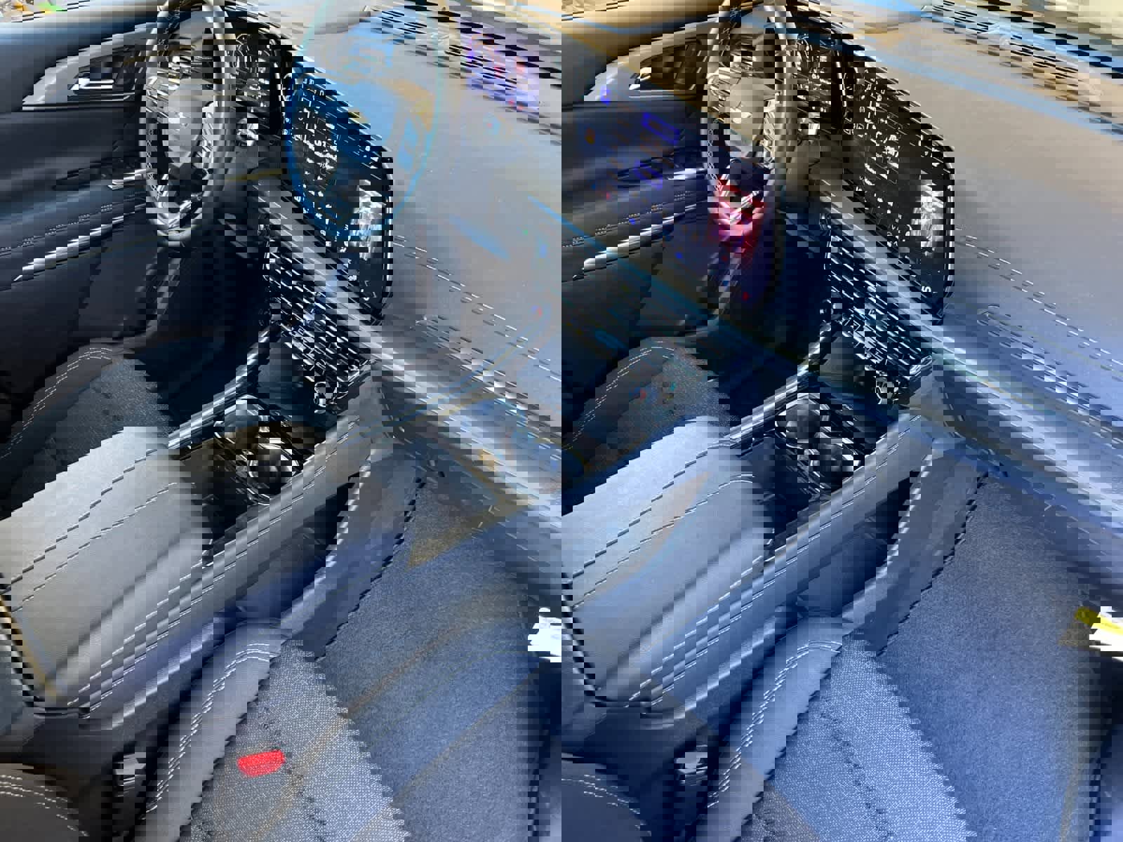 Certified 2025 Chevrolet Traverse LT image 17