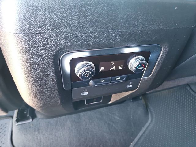 Used 2024 GMC Yukon SLE image 21