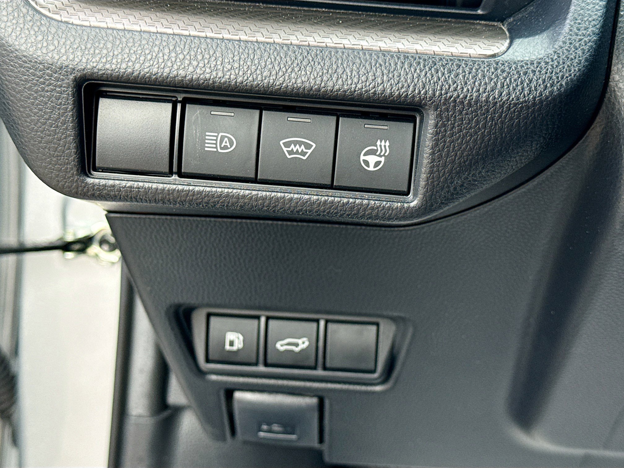 Used 2024 Toyota Prius Limited FWD image 35