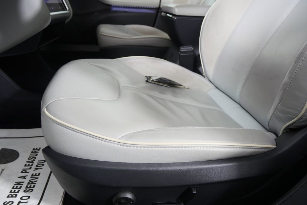 Used 2013 Tesla Model S Performance image 9