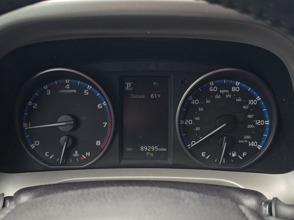 Used 2017 Toyota RAV4 XLE AWD/4WD image 30
