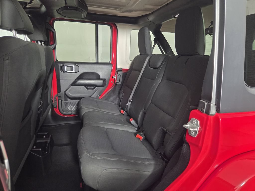 Used 2021 Jeep Wrangler Unlimited Sahara AWD/4WD image 24
