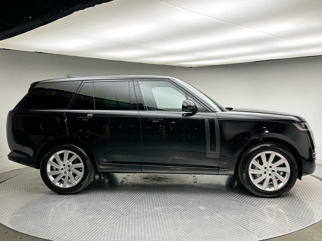 Certified 2025 Land Rover Range Rover SE AWD/4WD image 14