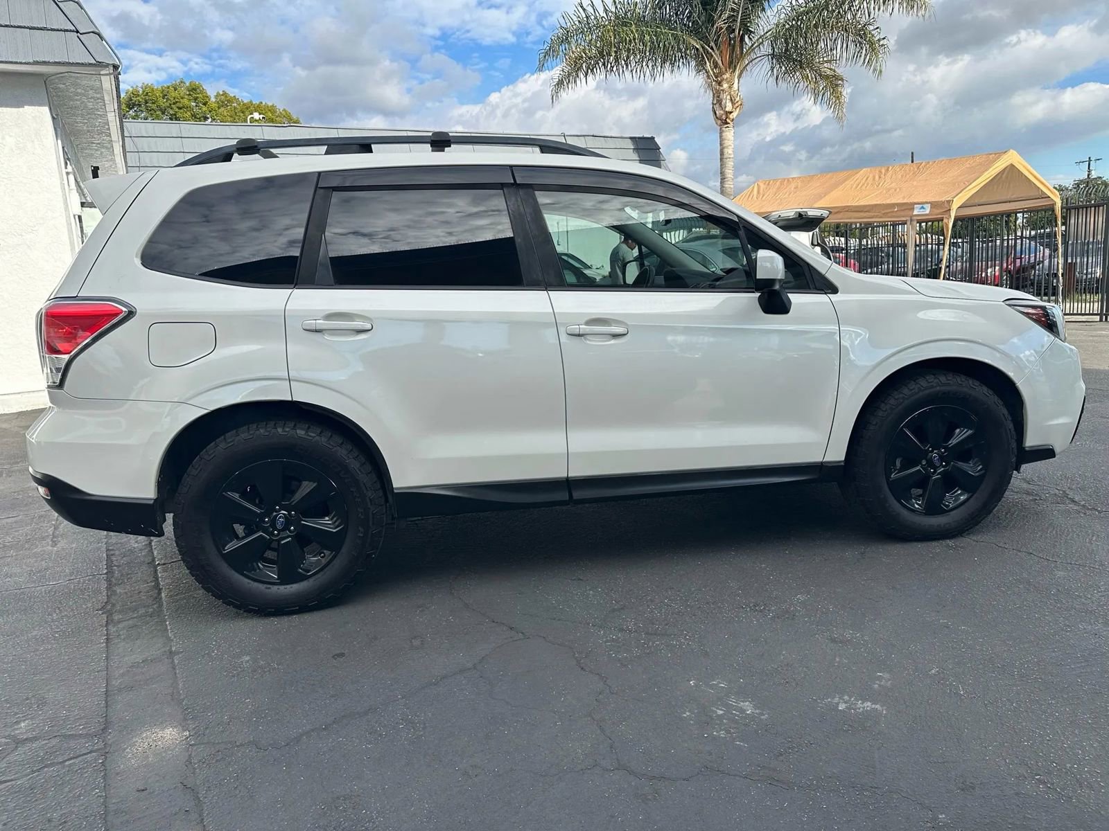 Used 2018 Subaru Forester 2.5i Premium AWD/4WD image 14