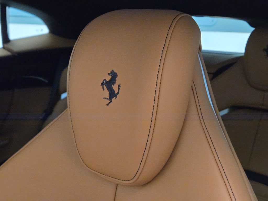 Used 2026 Ferrari Purosangue AWD/4WD image 37