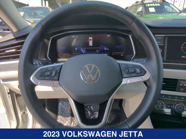 Used 2023 Volkswagen Jetta SE FWD image 11
