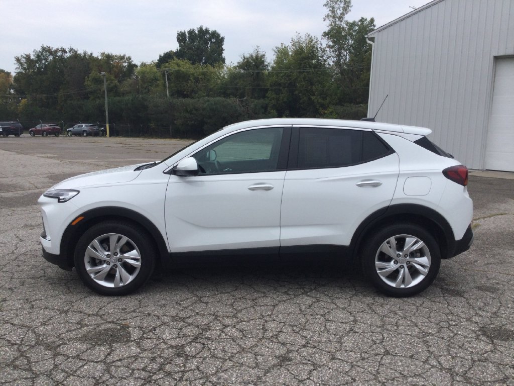 Used 2024 Buick Encore GX Preferred FWD image 4