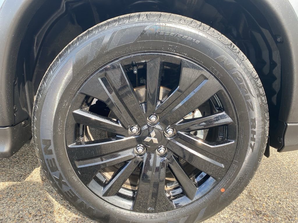 Used 2025 Mitsubishi Outlander Sport LE image 9