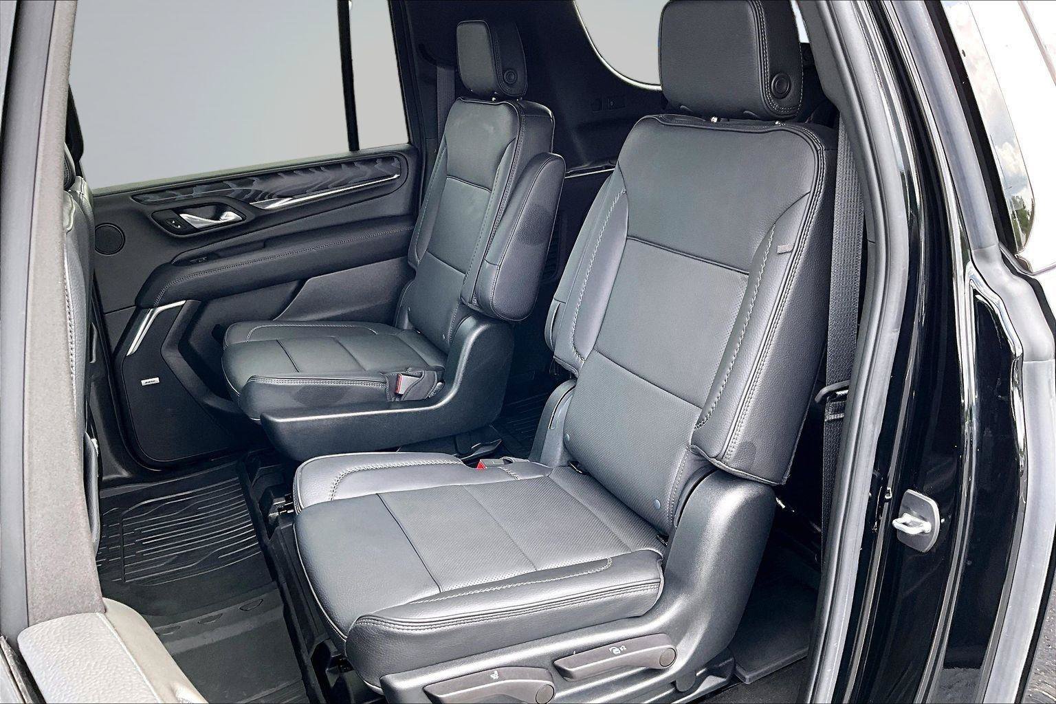 Used 2023 GMC Yukon XL Denali w/ LPO, Floor Liner Package AWD/4WD image 27