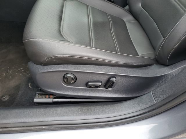 Used 2022 Volkswagen Passat 2.0T SE image 24