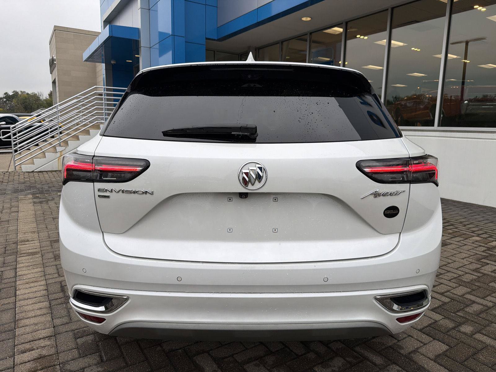 Used 2023 Buick Envision Avenir AWD/4WD image 4