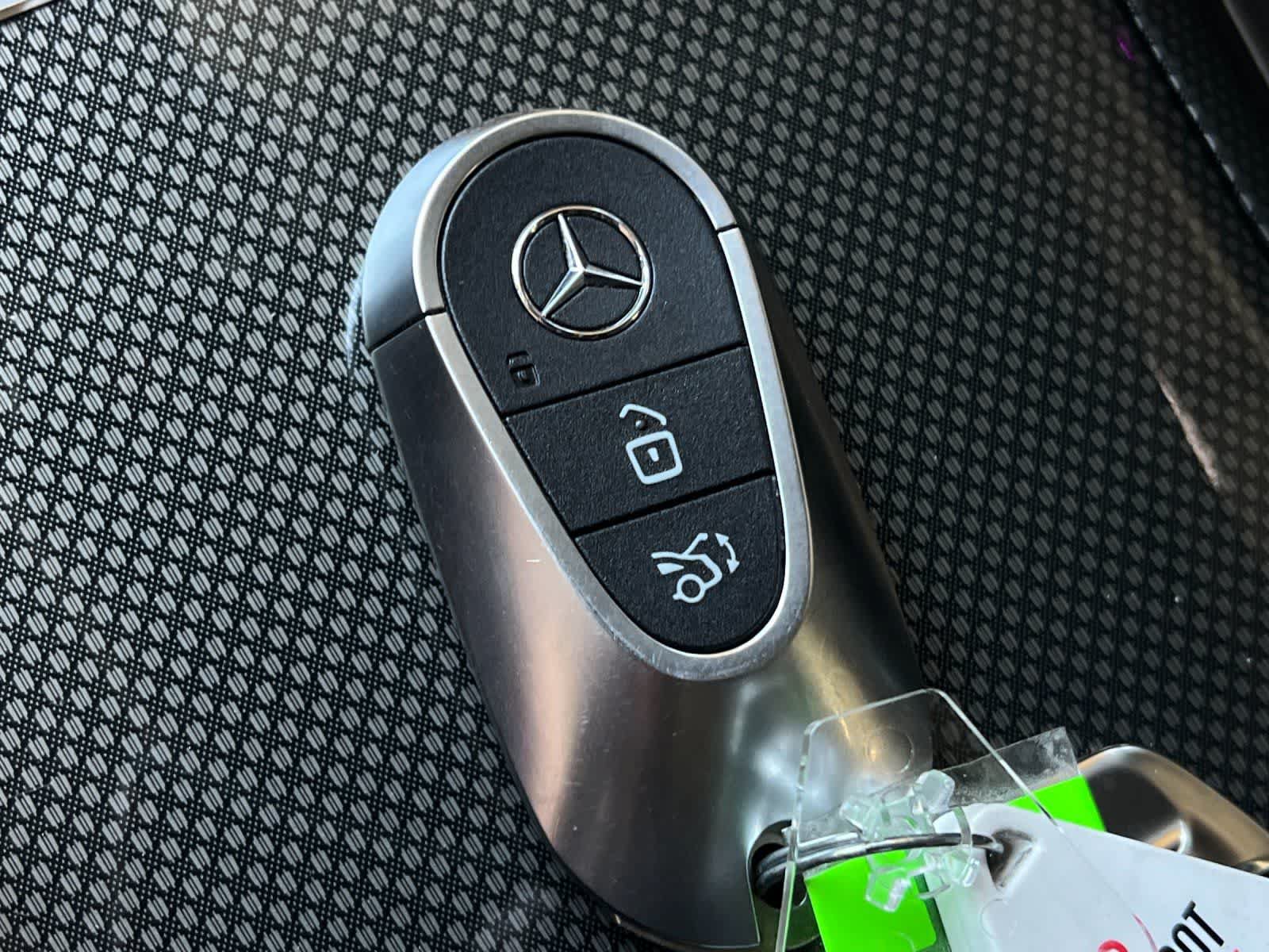 Used 2023 Mercedes-Benz GLC 300 4MATIC w/ Exclusive Trim Package image 29