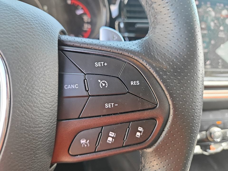 Used 2025 Dodge Durango R/T AWD/4WD image 18