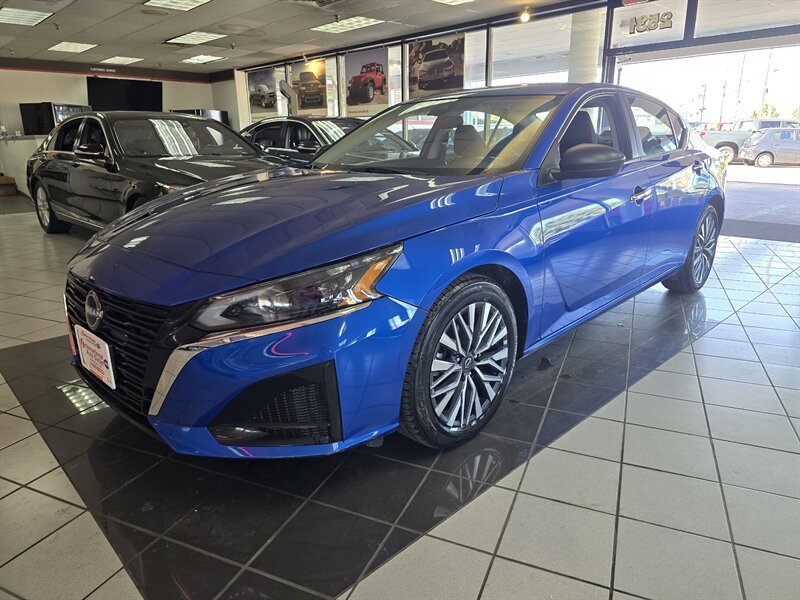 Used 2025 Nissan Altima 2.5 SV