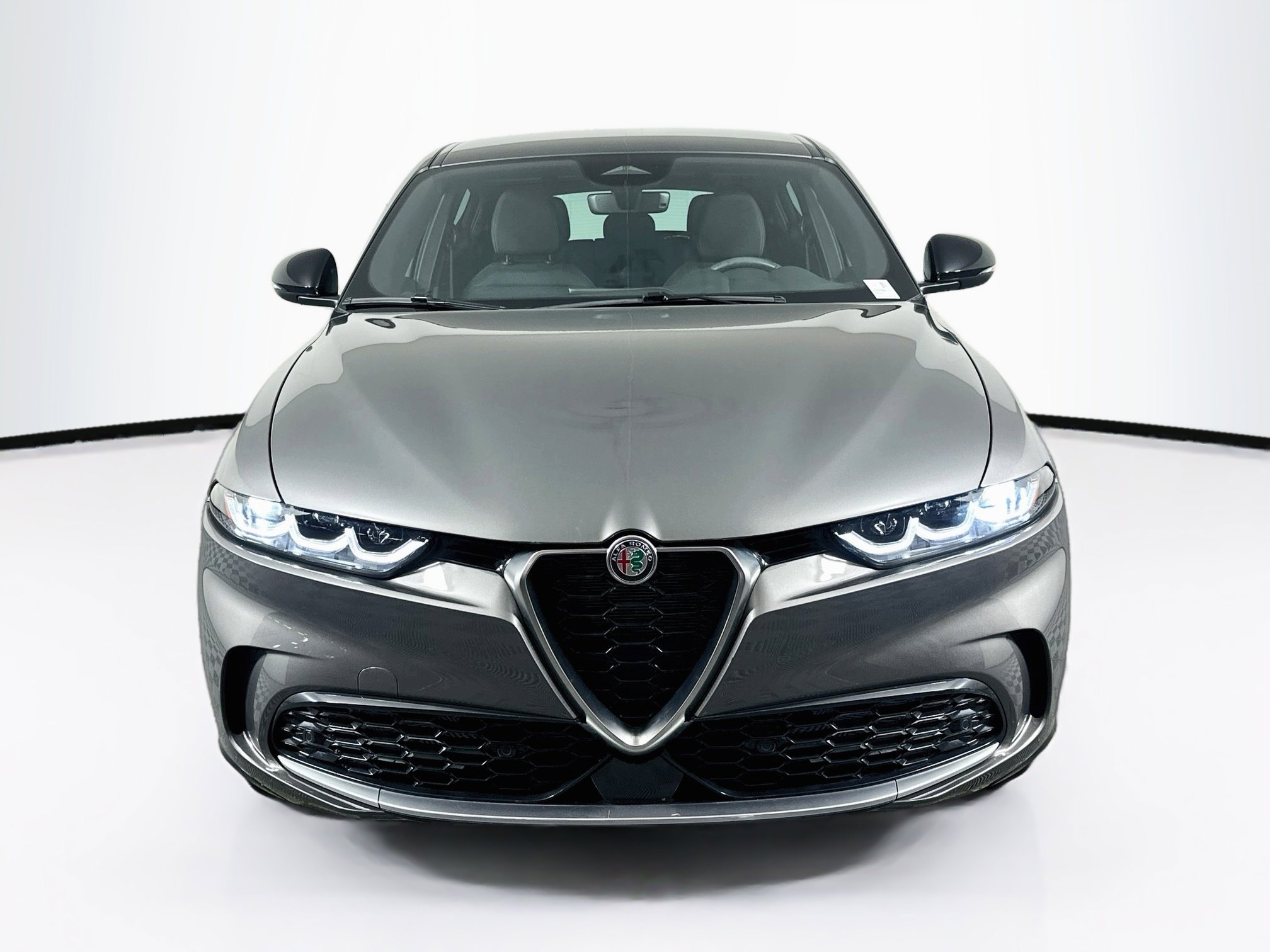 Used 2024 Alfa Romeo Tonale Ti AWD/4WD image 2