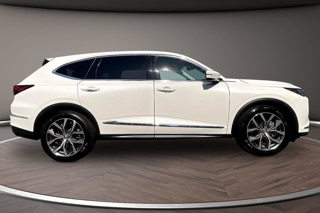 Used 2023 Acura MDX w/ Technology Package FWD image 9