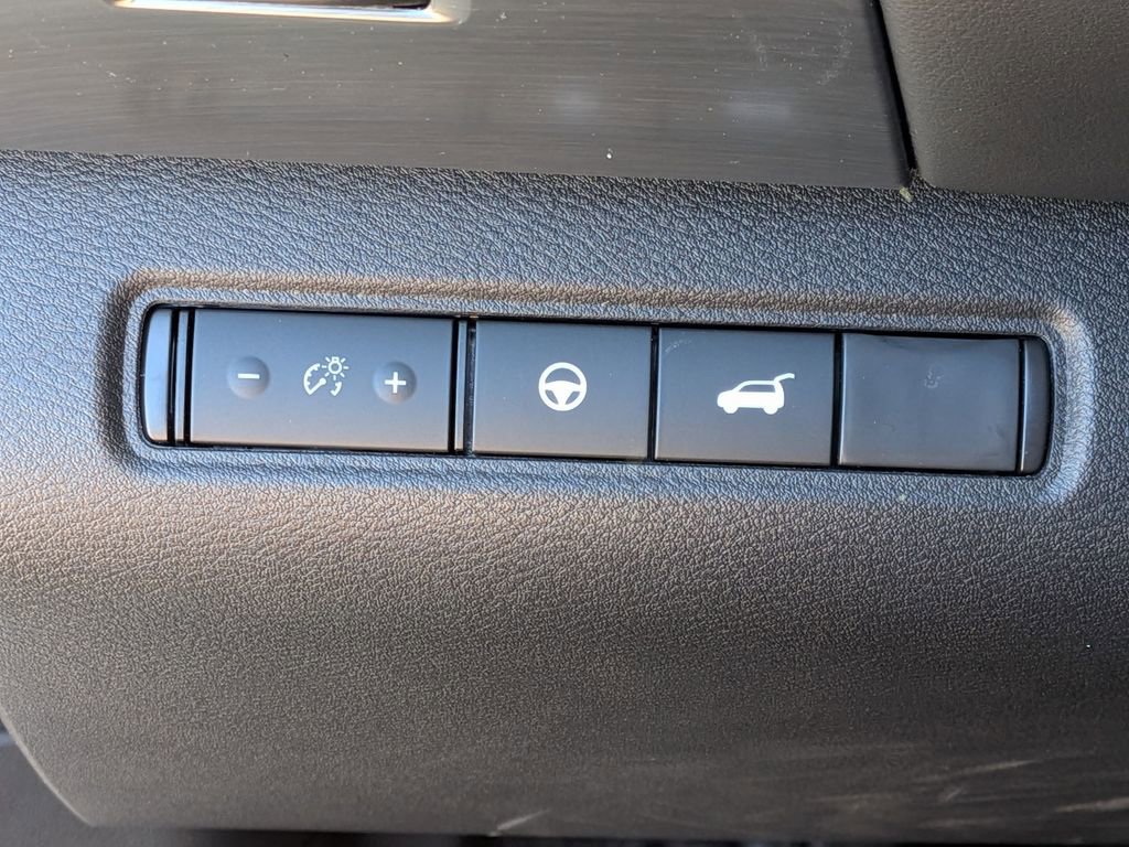 Certified 2025 Nissan Pathfinder SL w/ Cargo Package AWD/4WD image 15