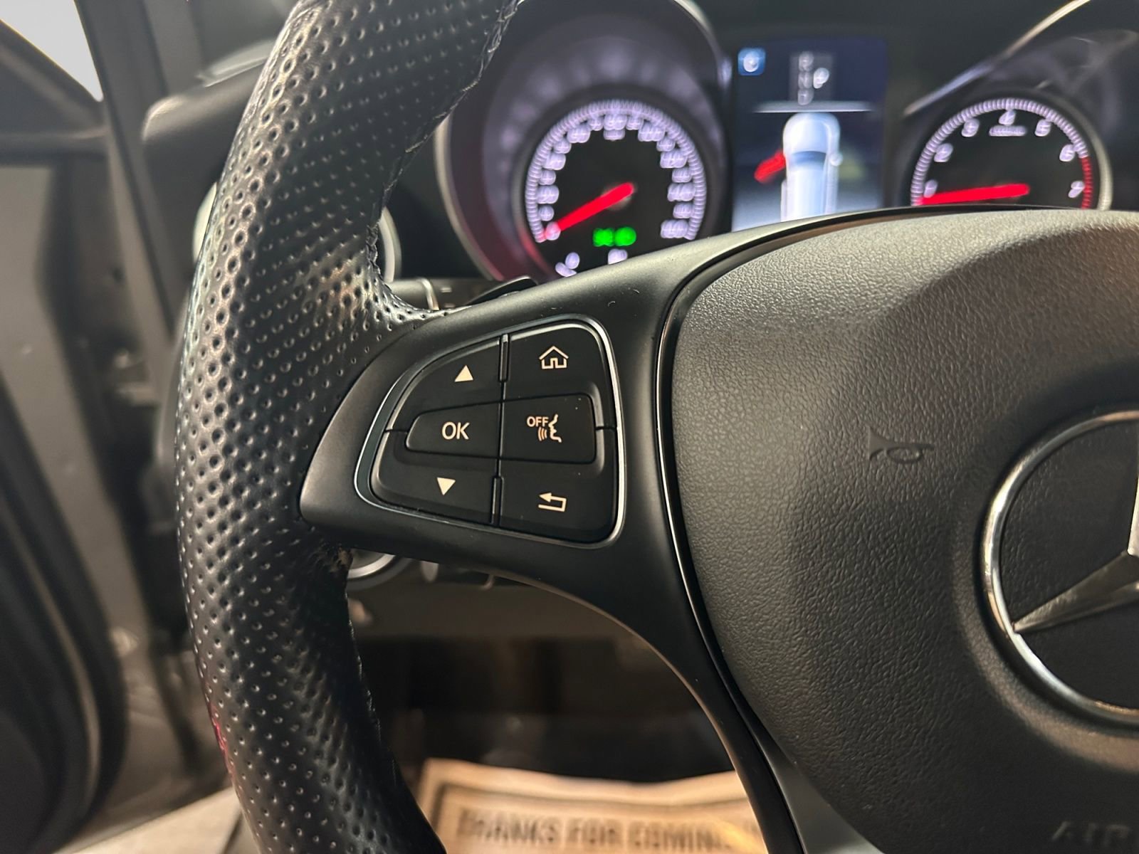 Used 2019 Mercedes-Benz GLC 300 4MATIC w/ Multimedia Package image 39