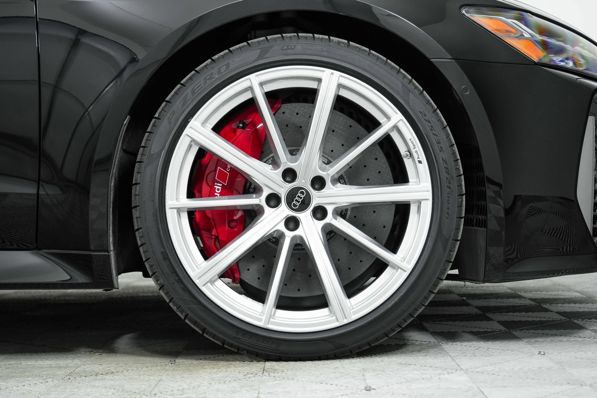 Certified 2025 Audi RS 7 performance Sportback image 31