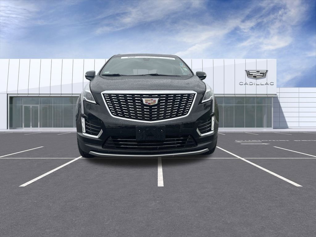 Certified 2025 Cadillac XT5 Premium Luxury image 3