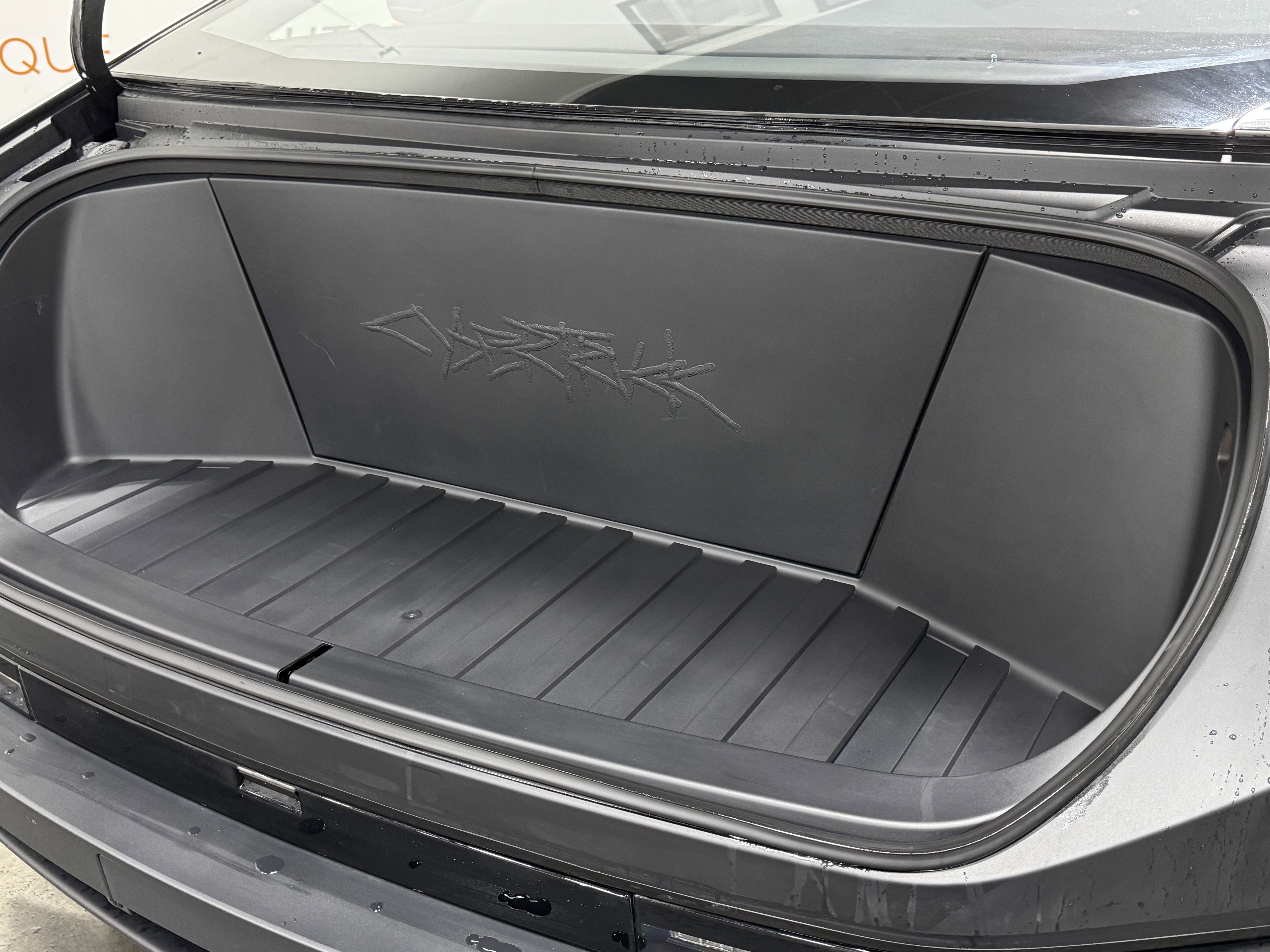 Used 2025 Tesla Cybertruck AWD Crew Cab image 22