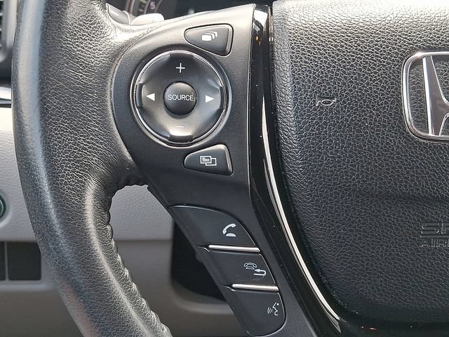 Used 2016 Honda Pilot Touring image 17