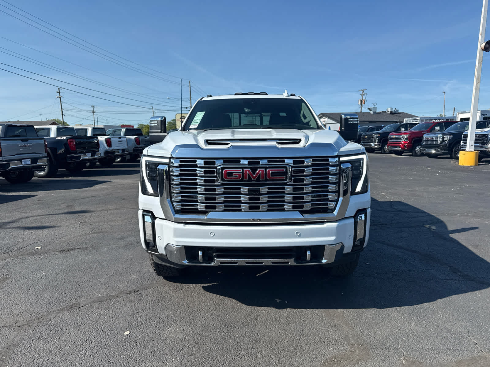 New 2026 GMC Sierra 3500 Denali w/ Denali Reserve Package AWD/4WD image 8