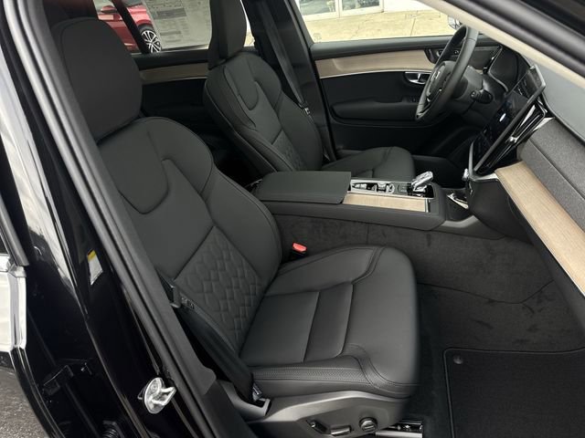 New 2026 Volvo XC90 B6 Plus w/ Protection Package Premier AWD/4WD image 30