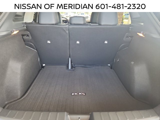 New 2027 Nissan Kicks SR FWD image 20