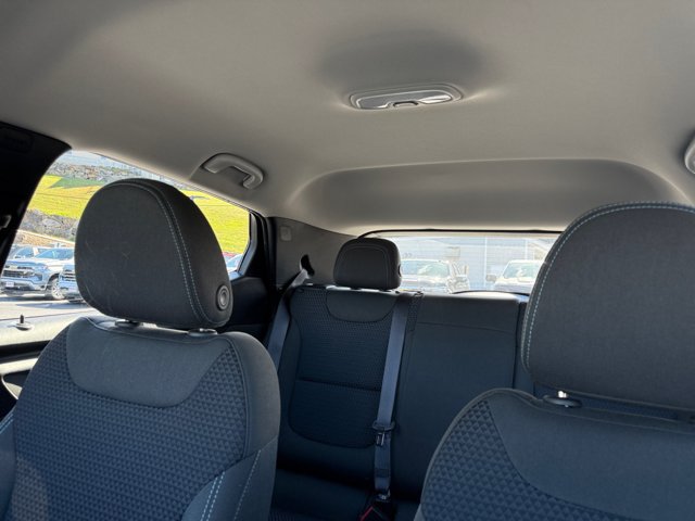 Used 2023 Chevrolet Bolt EUV LT w/ Comfort Package FWD image 31