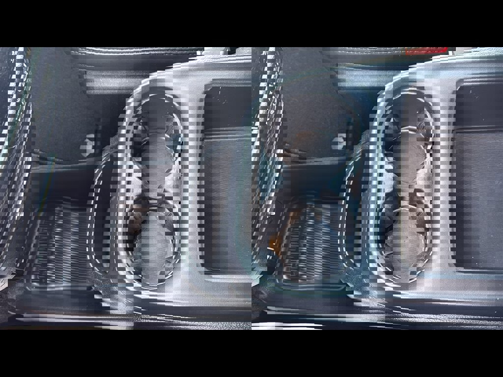 Used 2025 Chrysler Pacifica Select image 20