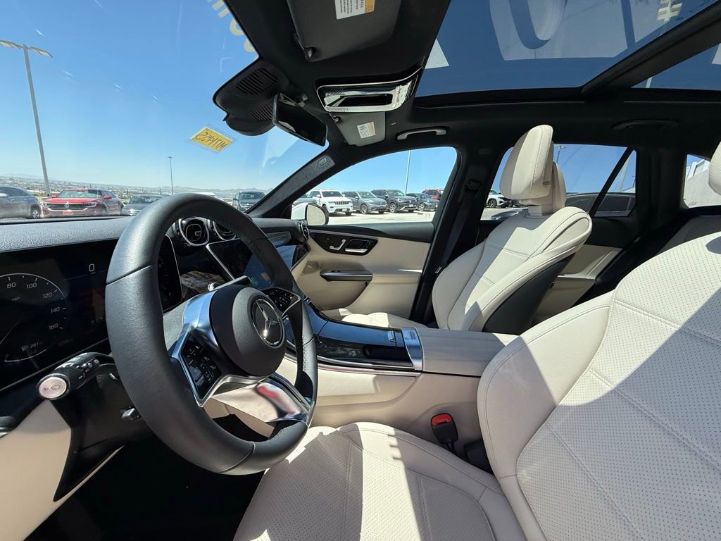 Used 2026 Mercedes-Benz GLC 300 4MATIC image 11