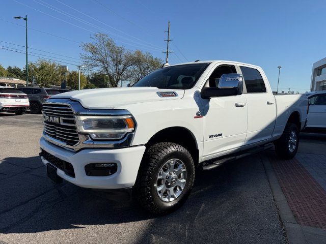 Used 2024 RAM 2500 Laramie AWD/4WD image 3