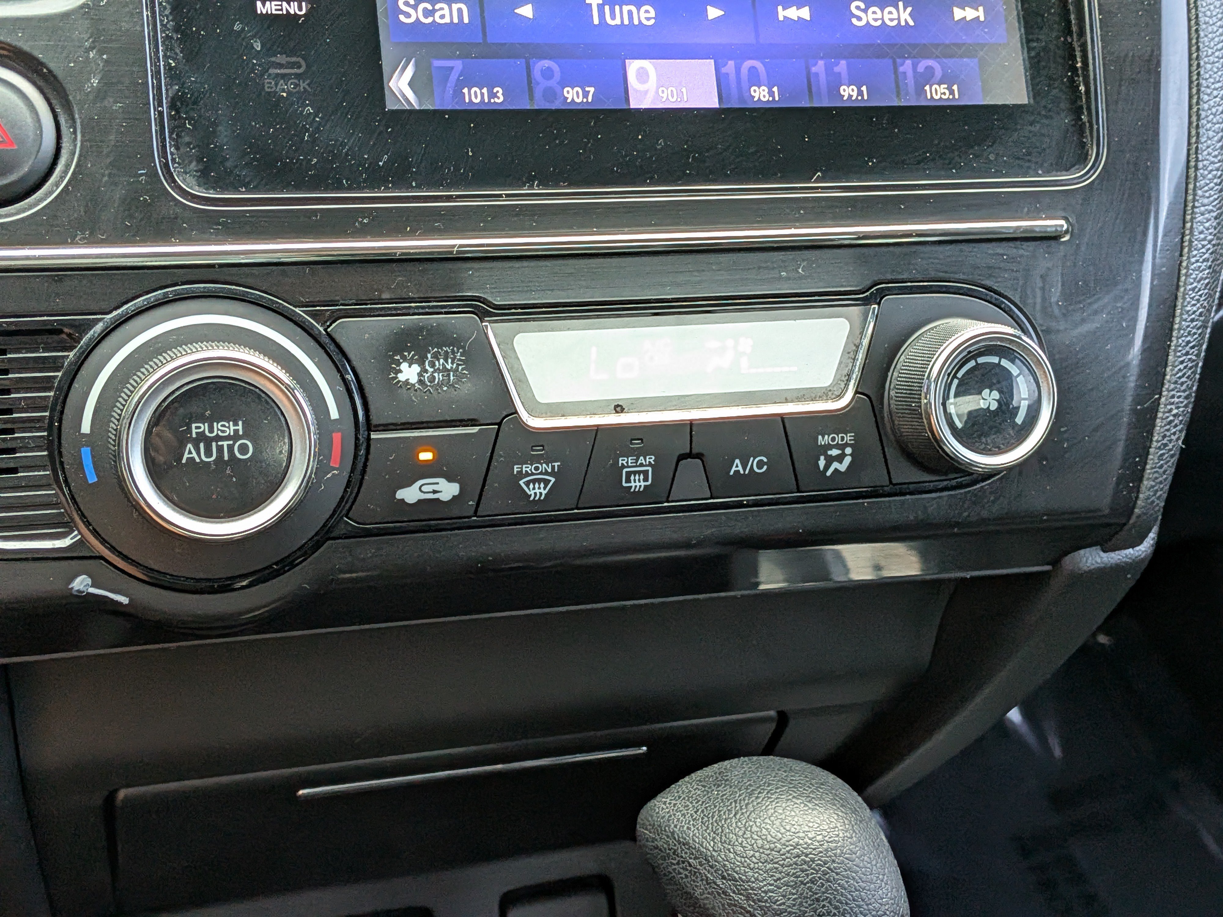 Used 2015 Honda Civic SE image 27
