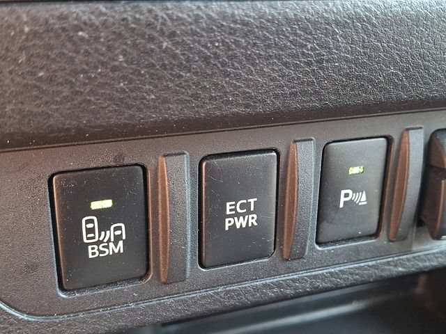 Used 2020 Toyota Tacoma TRD Sport w/ Technology Package AWD/4WD image 24