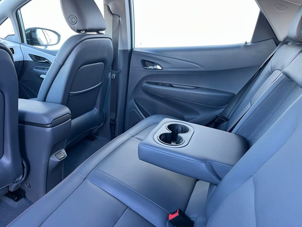 Used 2019 Chevrolet Bolt Premier w/ Infotainment Package image 24
