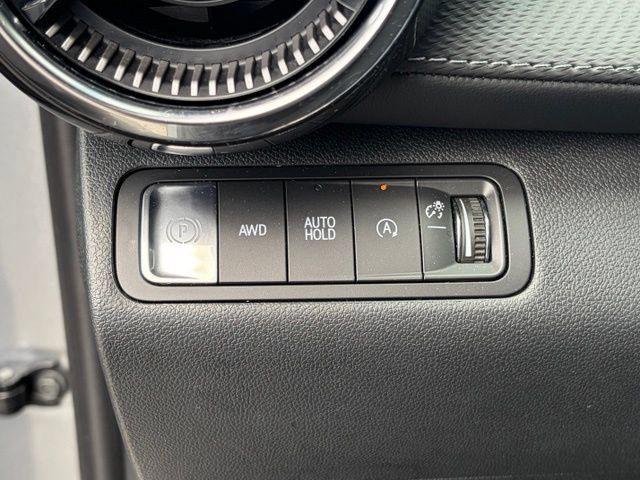 Used 2026 Chevrolet Equinox LT AWD/4WD image 23