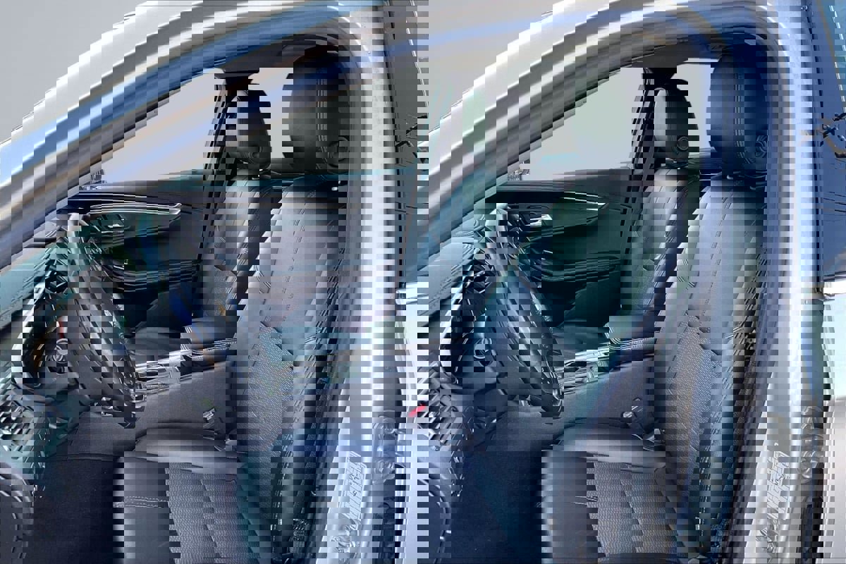 Used 2020 Chevrolet Impala LT image 25