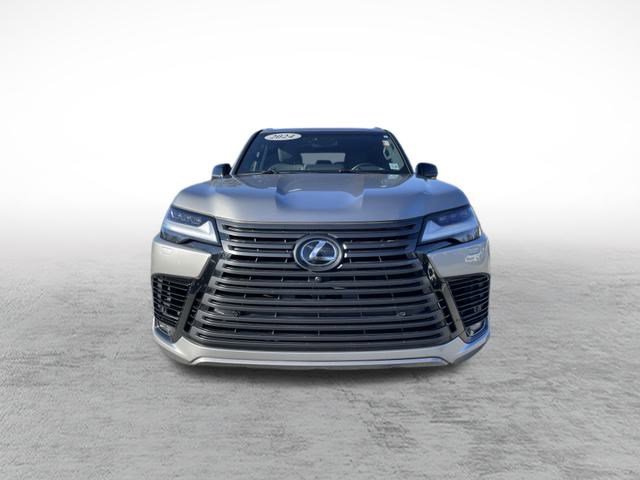 Used 2024 Lexus LX 600 4WD w/ Luxury Package image 2