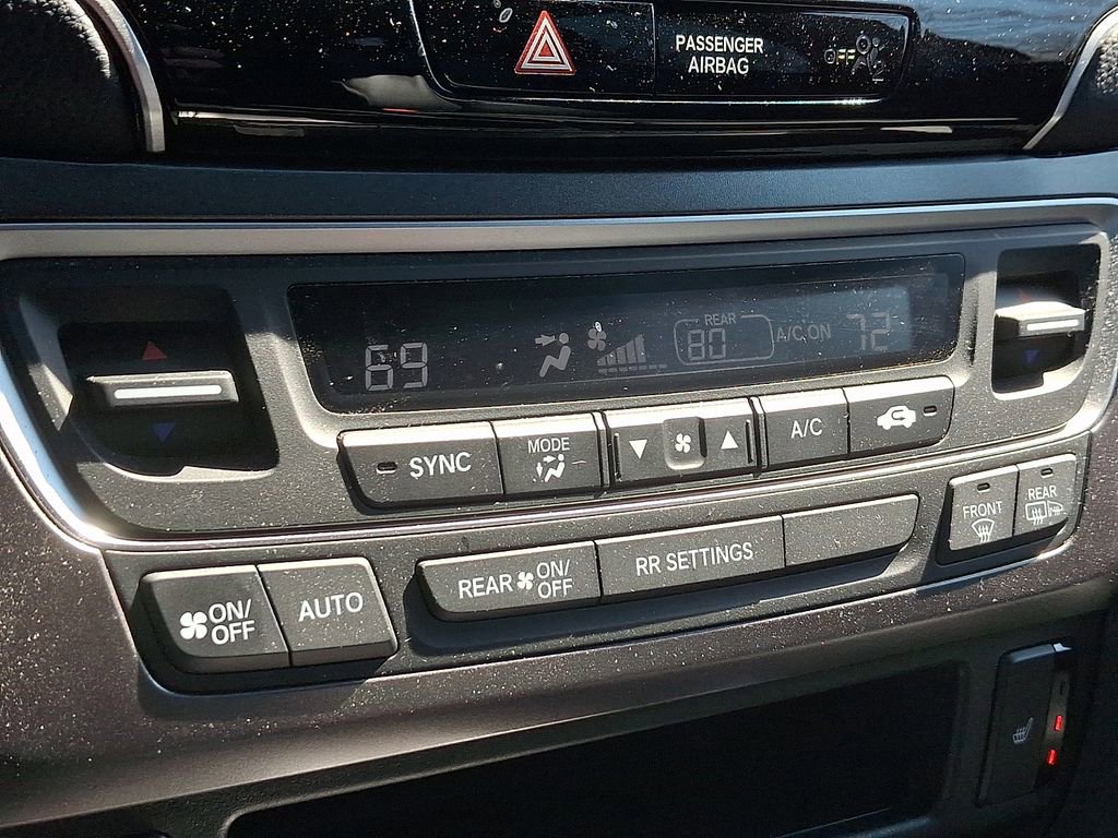 Used 2023 Honda Passport EX-L image 16