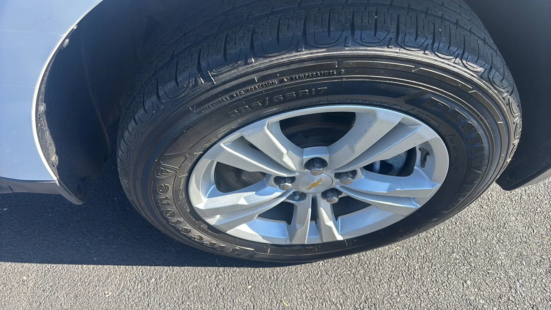 Used 2017 Chevrolet Equinox LS FWD image 25