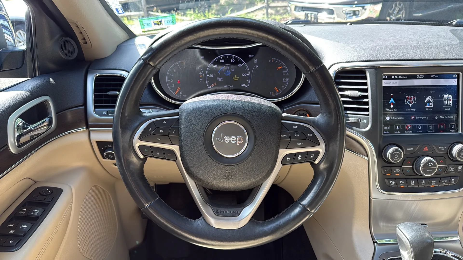 Used 2018 Jeep Grand Cherokee Limited AWD/4WD image 32