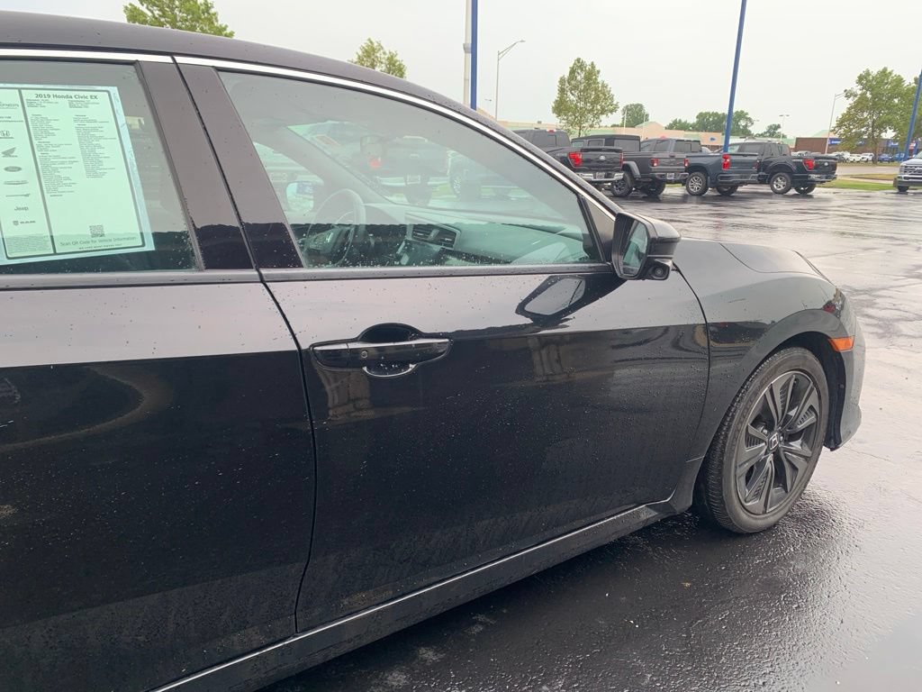 Used 2019 Honda Civic EX image 14