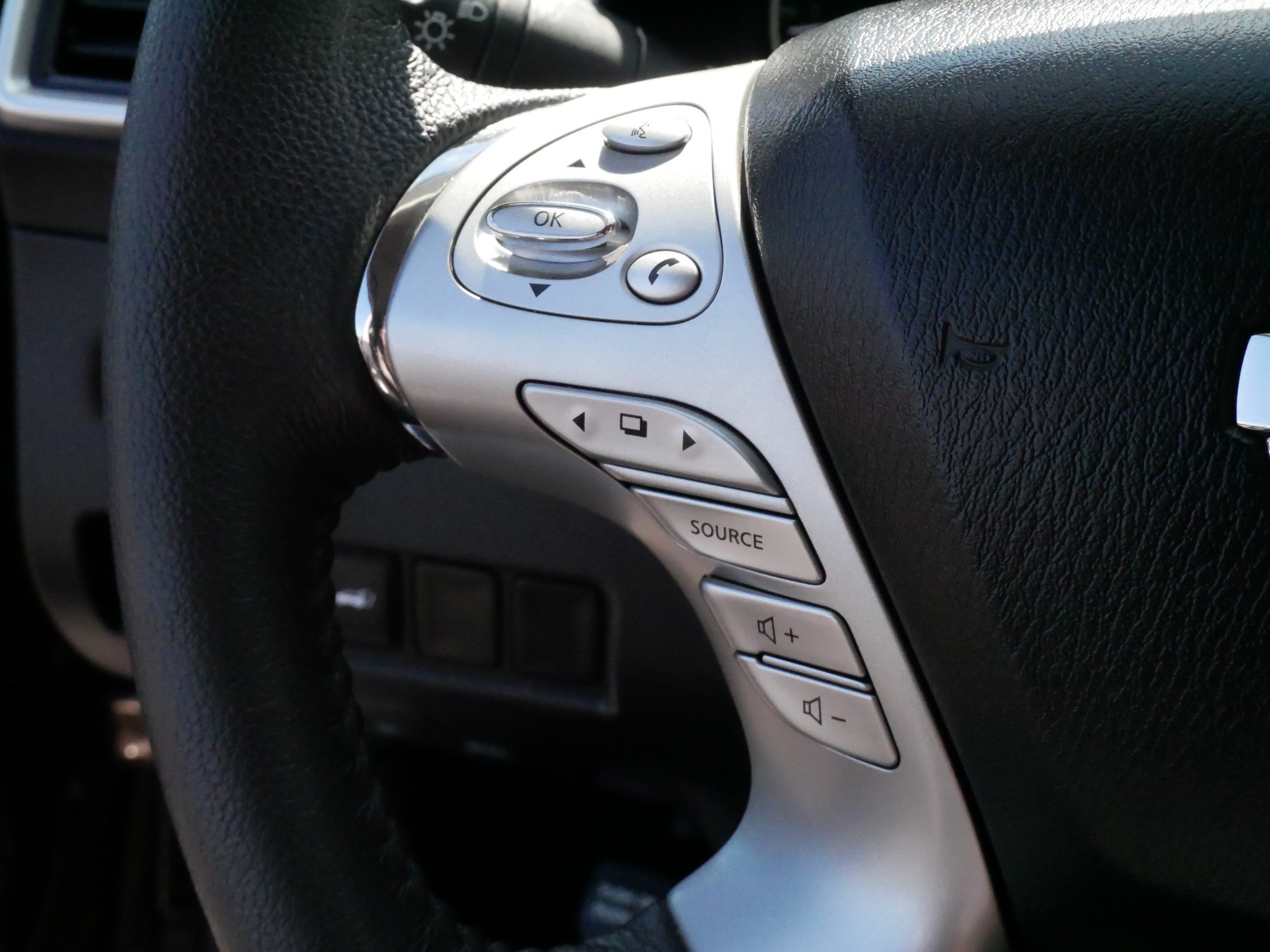 Used 2016 Nissan Murano SL w/ SL Technology Package AWD/4WD image 27