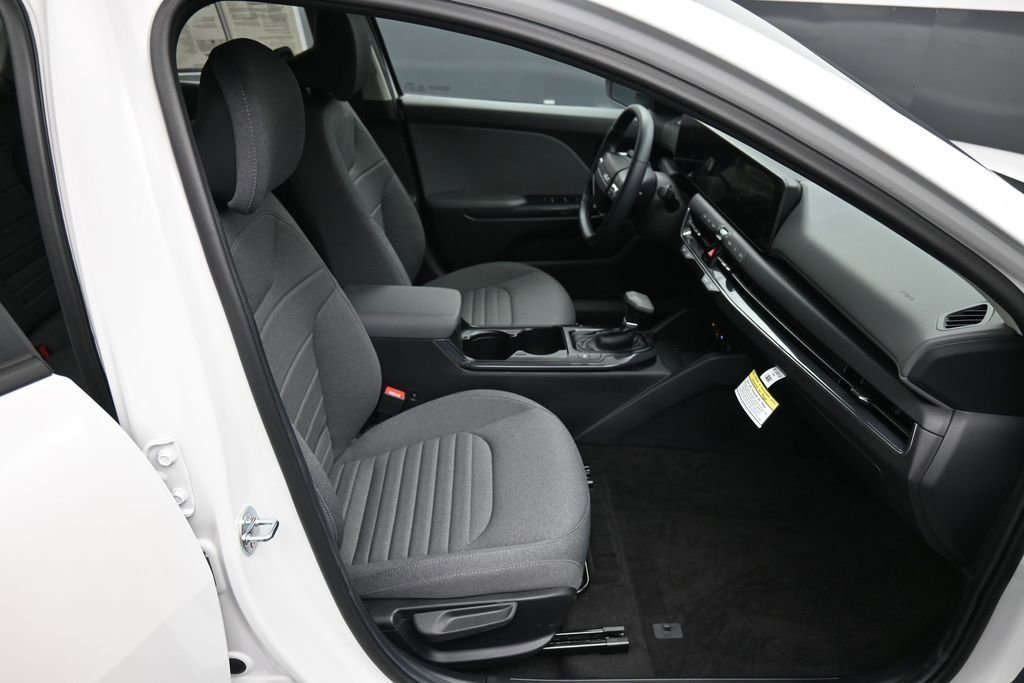 Certified 2025 Kia K4 EX FWD image 24