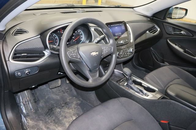 Used 2024 Chevrolet Malibu LT image 23