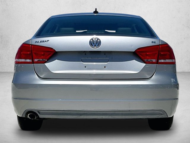 Used 2012 Volkswagen Passat 2.5 SE FWD image 4